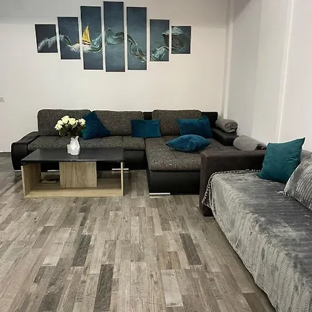 Garsoniera Alexandra *